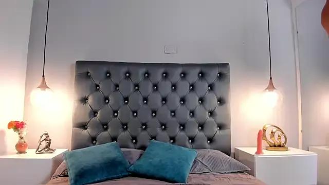 Alexandraa_Gomez on StripChat