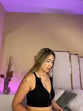 Alexandraa_Gomez on StripChat