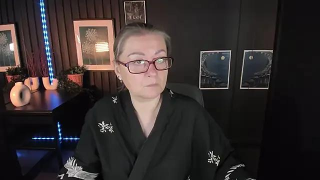 AlexandraKind on StripChat