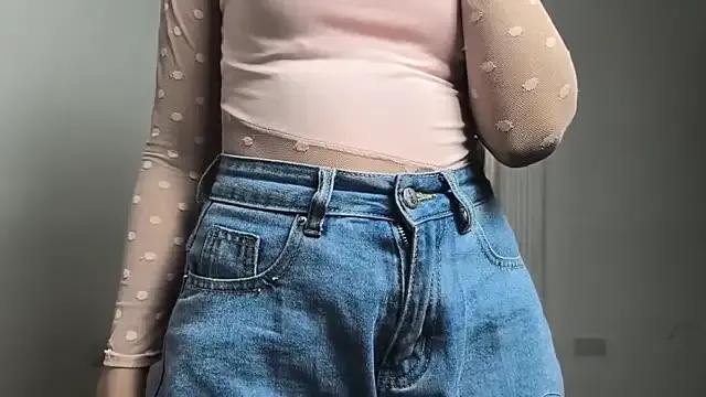 algmoon on StripChat