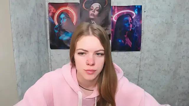 AliceFlirtt_ on StripChat