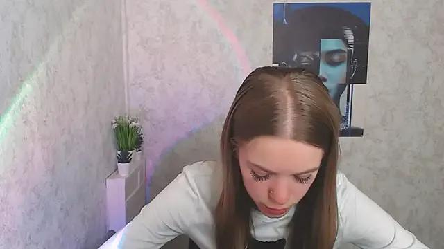 AliceFlirtt_ on StripChat