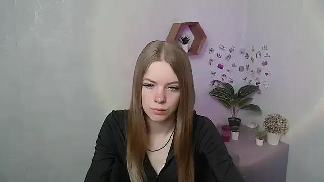 AliceFlirtt_ on StripChat
