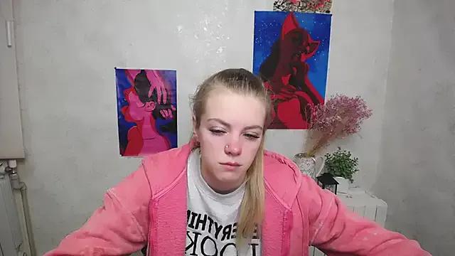 AliceFlirtt_ on StripChat