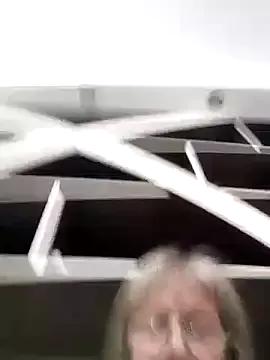 AlikaSwan5821 on StripChat