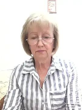 AlikaSwan5821 on StripChat