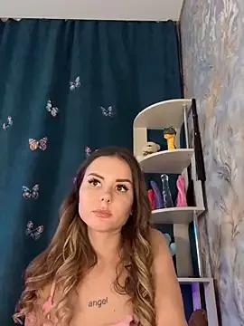 Alina_Vibe_Me on StripChat