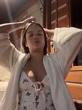 Alisha-Bond on StripChat