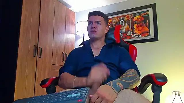 ALPHA_DOMINUS_ on StripChat