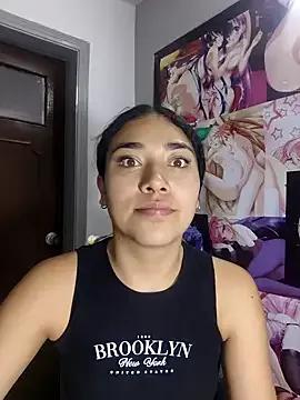 AmberGold- on StripChat