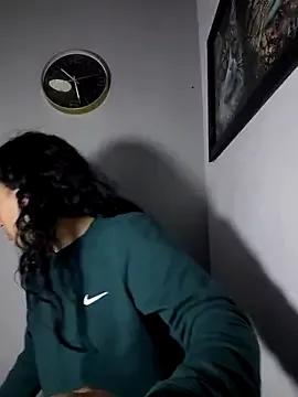 AmberGold- on StripChat