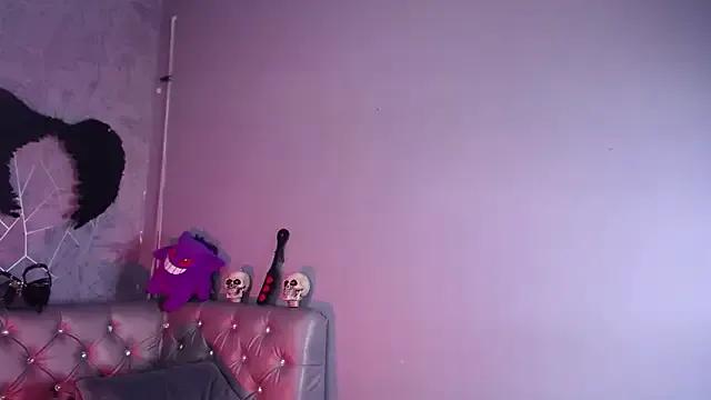 amelierouss on StripChat