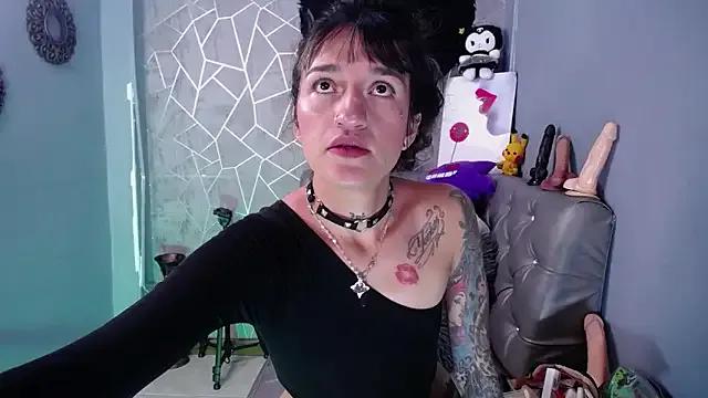 amelierouss on StripChat