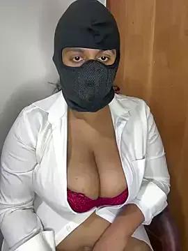 Americamiss468 on StripChat