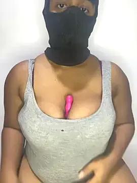 Americamiss468 on StripChat