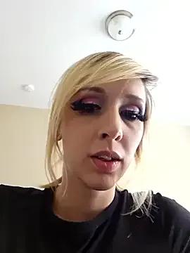 AmethystFoxx on StripChat
