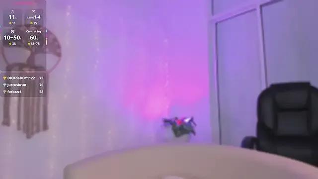 amila_hagda on StripChat