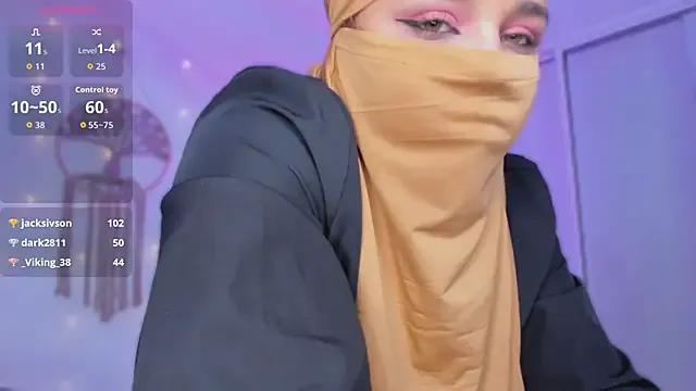 amila_hagda on StripChat