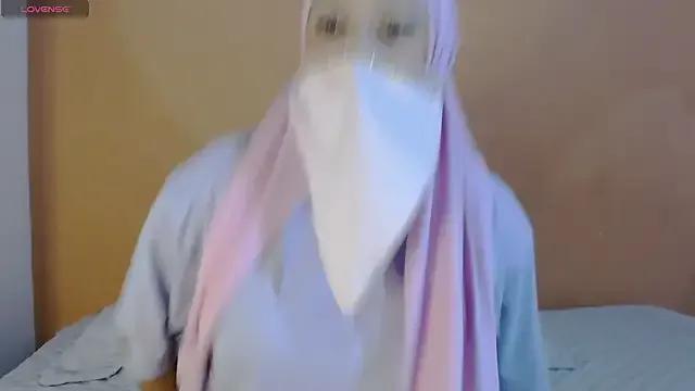 amina_fair on StripChat