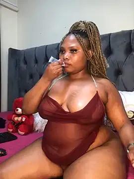 Anaelle24 on StripChat