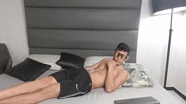 andrew_rose_ on StripChat