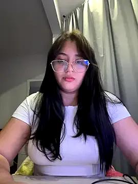 Angeldusttt on StripChat