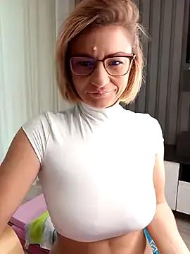 Aniria on StripChat