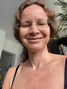 AnnikaRose on StripChat