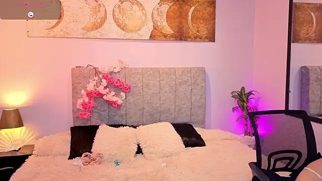 antonellastar24_ on StripChat