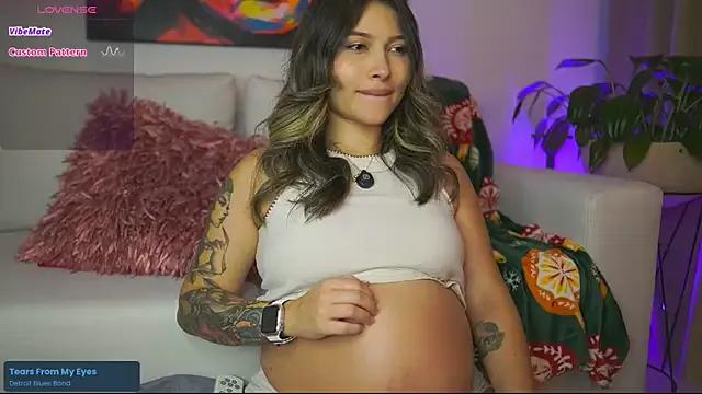 AyraSmith_ on StripChat