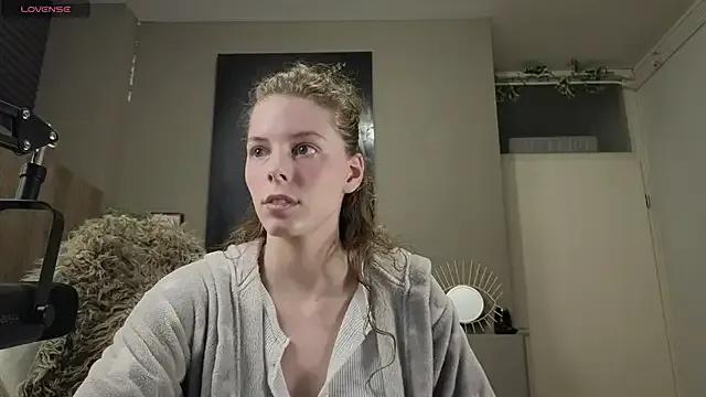 AyreenMoore — MAKE ME HORNY