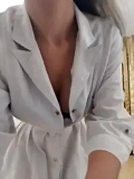 baby_sweet_girl_ on StripChat