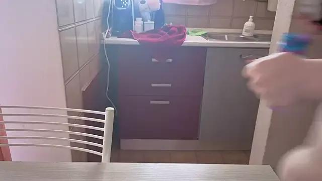 Bambol_yna on StripChat