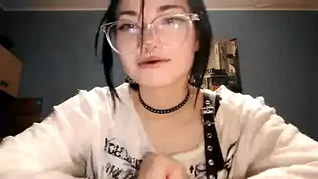 Beeping_Creature on StripChat