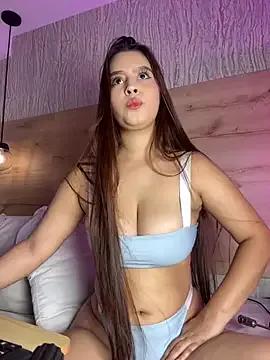 bella_lovers_ on StripChat