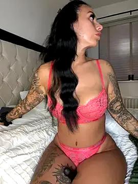 BELLABLACKXUK on StripChat