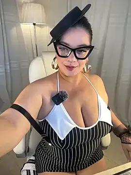 best_secret — I NEED A OIL  MASSAGE!!