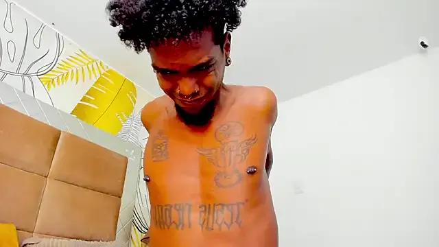 bigblackhotx1 on StripChat