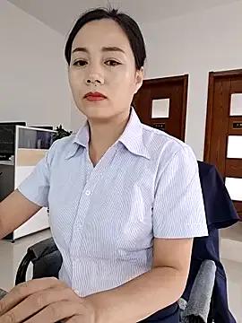 bingxin- on StripChat