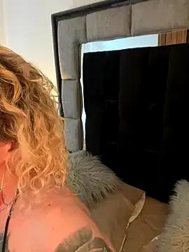 Bonnie_vega on StripChat