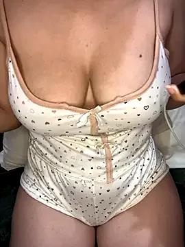 Bounbon on StripChat