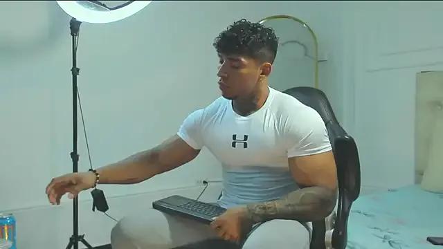 bradley_smith on StripChat