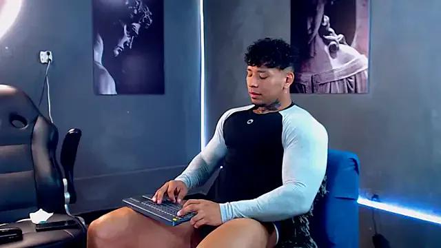 bradley_smith on StripChat