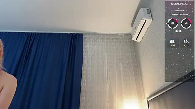 Brilliant-Kiss on StripChat