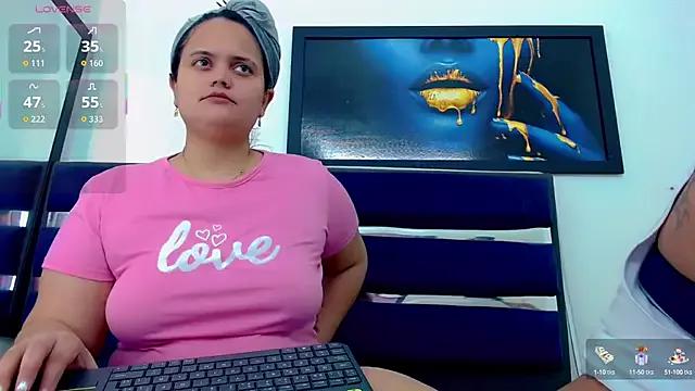 brunnette_hot on StripChat