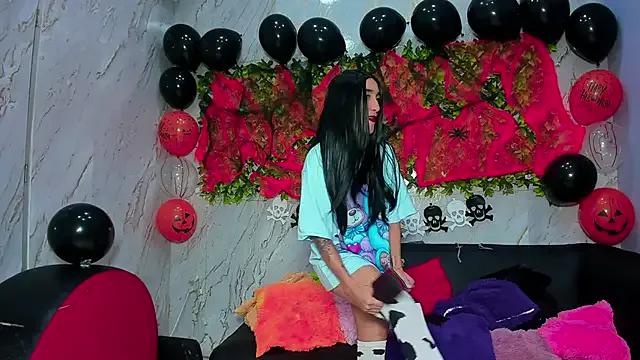 Burning_Embers on StripChat