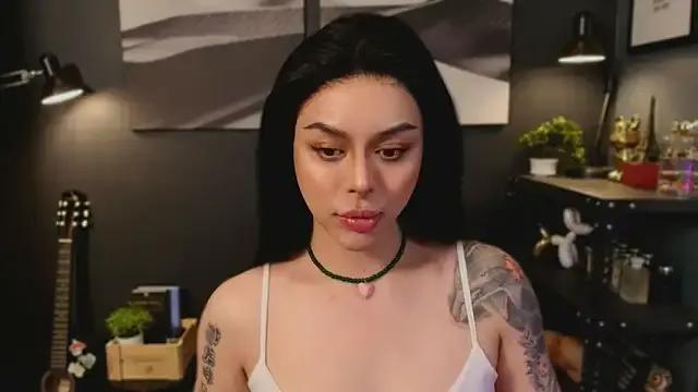 callmeLUNA on StripChat