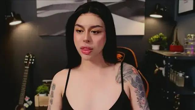 callmeLUNA on StripChat