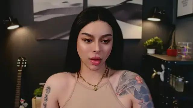 callmeLUNA on StripChat