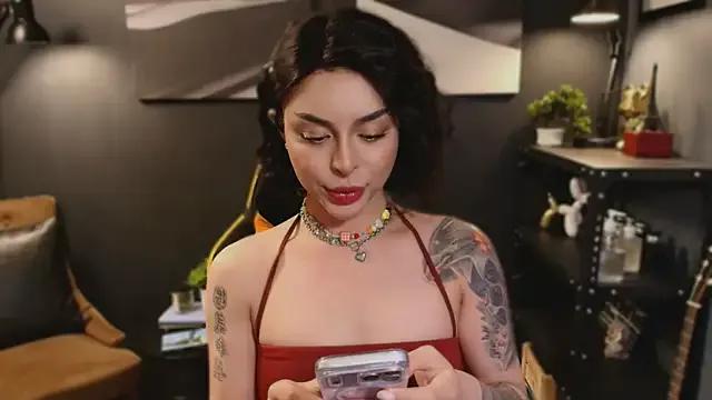 callmeLUNA on StripChat